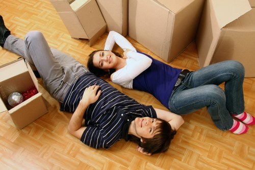 Residential packing and unpacking services in Tufnellpark for a local move
